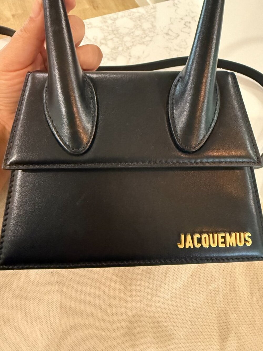 Jacquemus Le Chiquito Moyen Shoulder Bag - Picture 2 of 6